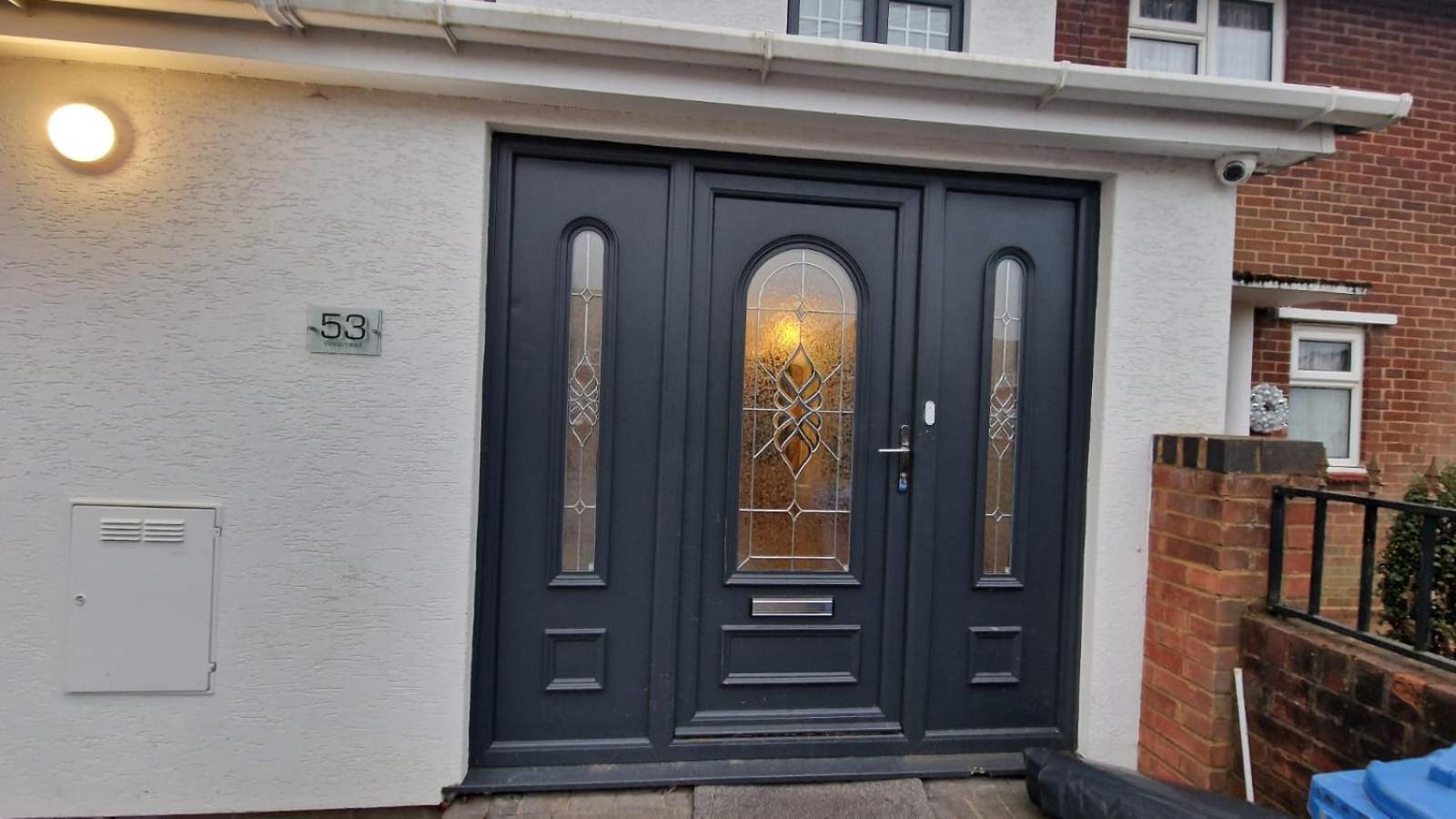Snoozeden Westmead - Castle & Legoland Apartment Windsor